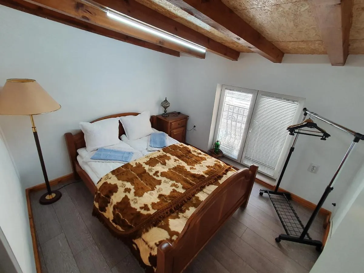 Modern And Old Lodge София